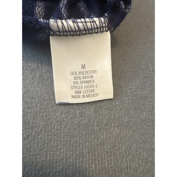 Francesca's ALYA Woman's dress Meduim - Picture 5 of 8